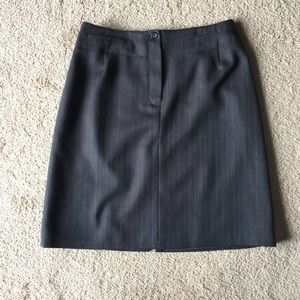 Harve Bernard Lined Gray Wool Skirt Size 10 EUC